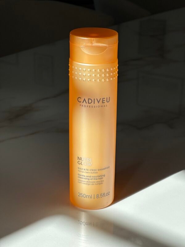 NUTRI GLOW NOURISHING SHAMPOO 250ML